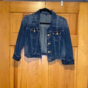 Cropped denim jacket